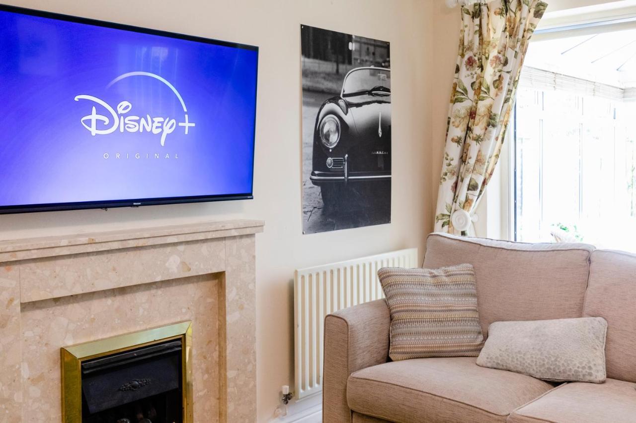 Chichester Retreat House With Free Parking Extérieur photo