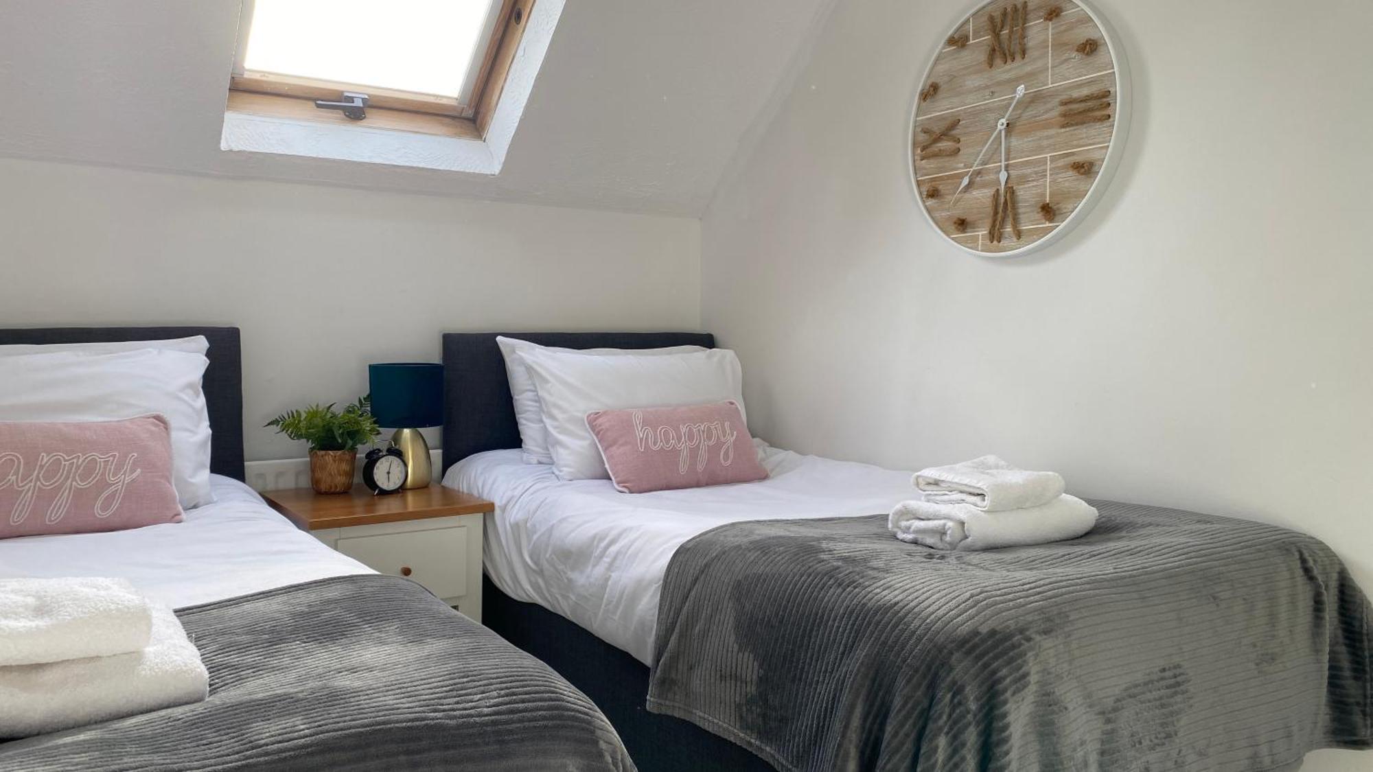 Chichester Retreat House With Free Parking Extérieur photo