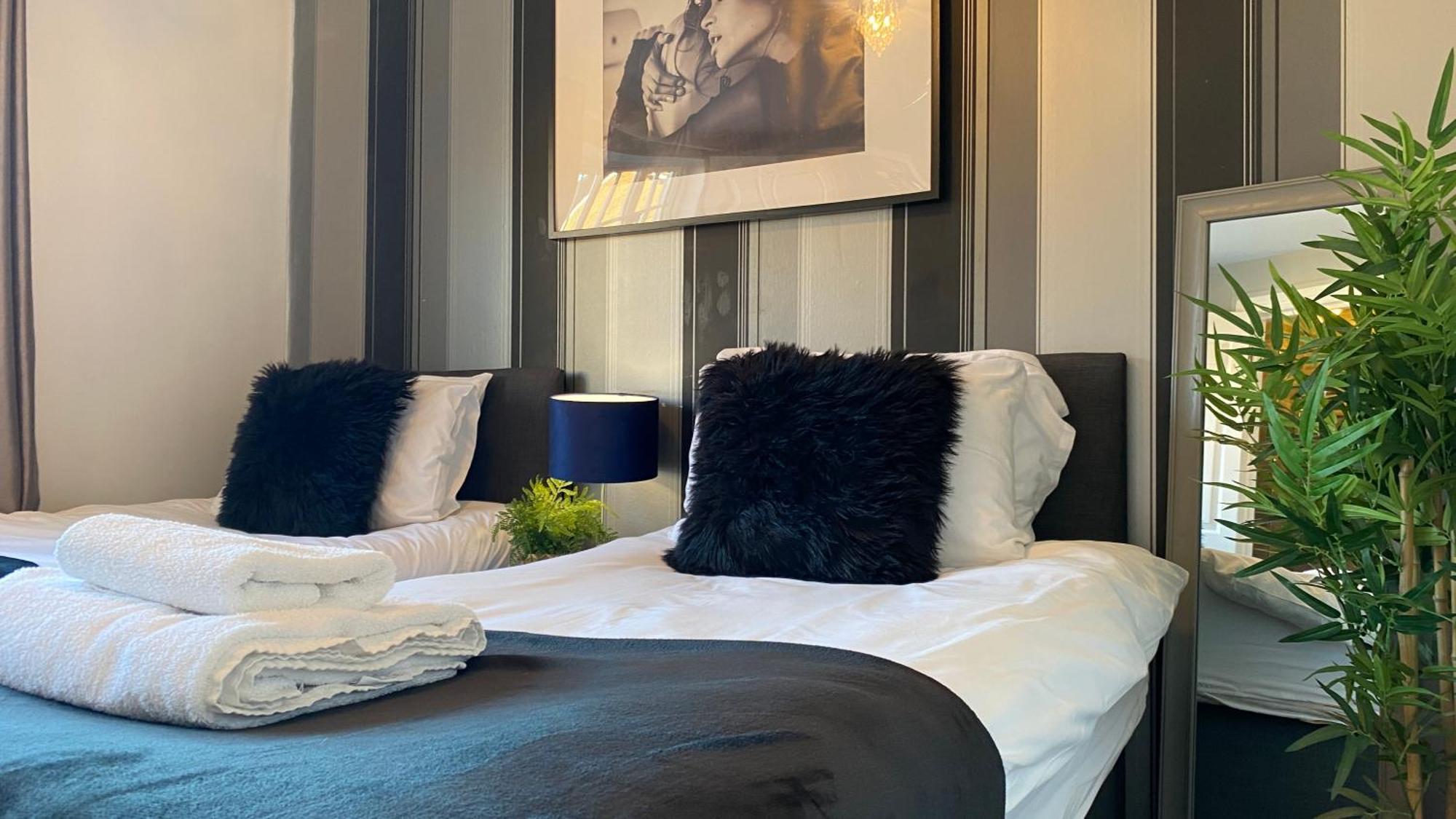 Chichester Retreat House With Free Parking Extérieur photo