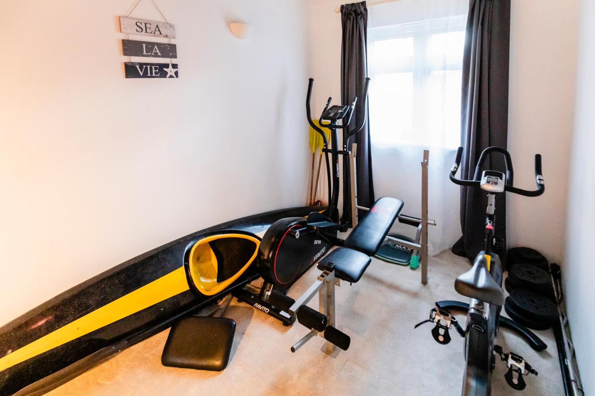 Chichester Retreat House With Free Parking Extérieur photo