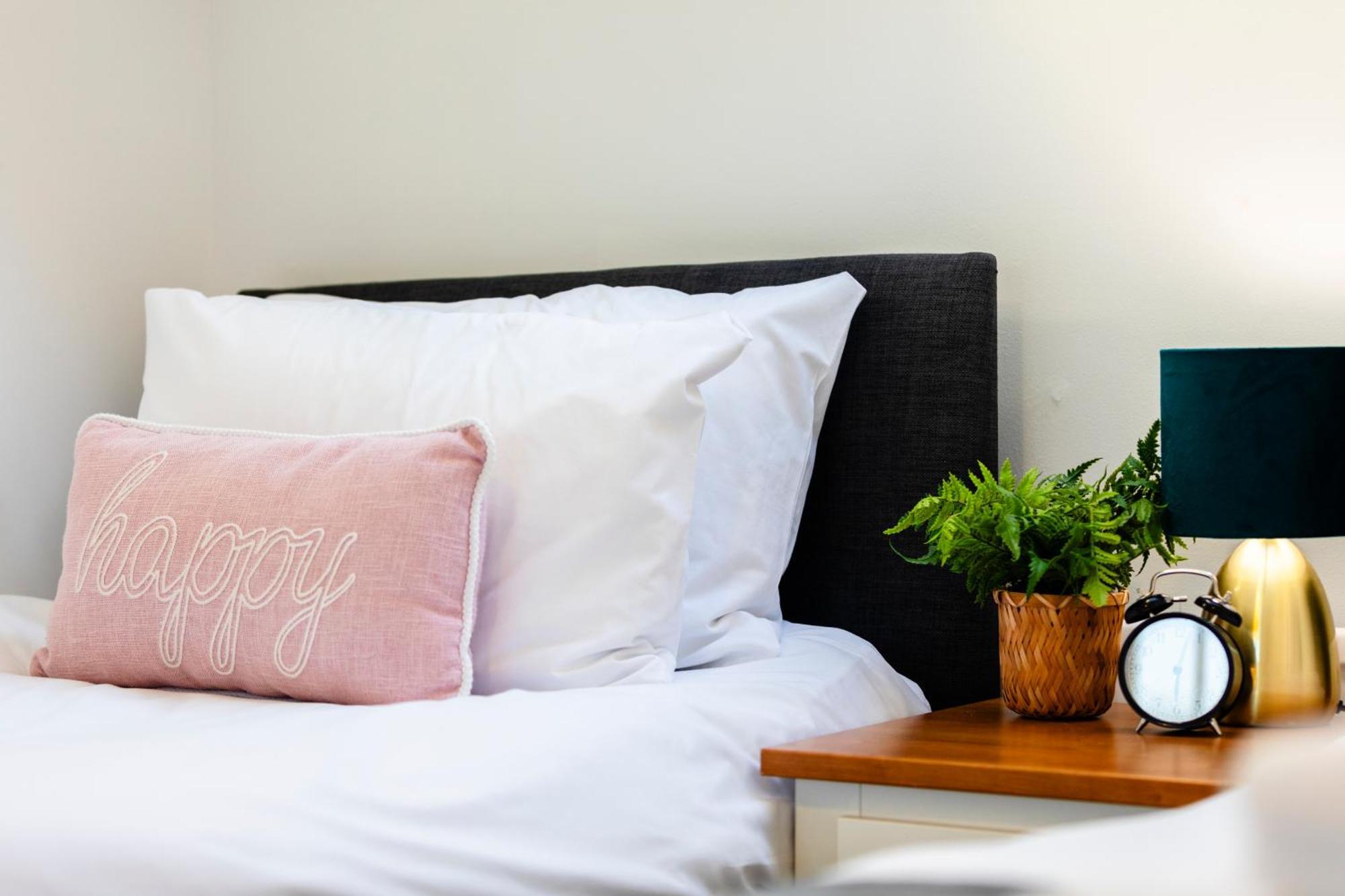 Chichester Retreat House With Free Parking Extérieur photo